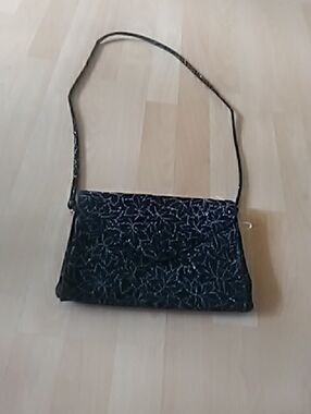 💲1 DOLLAR▶▶Black Shoulder Bag with Sparkling Siver Leaf Design